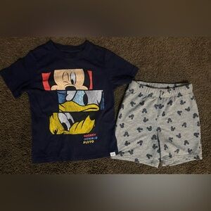 4t GAP Mickey Mouse outfit, EUC